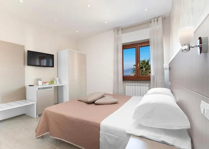 Bed and breakfast Relax Sorrento 4*